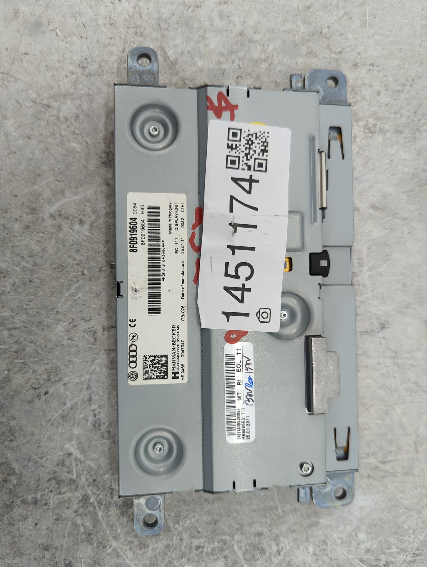 2010-2012 Audi A4 Information Display Screen - Oemusedautoparts1.com