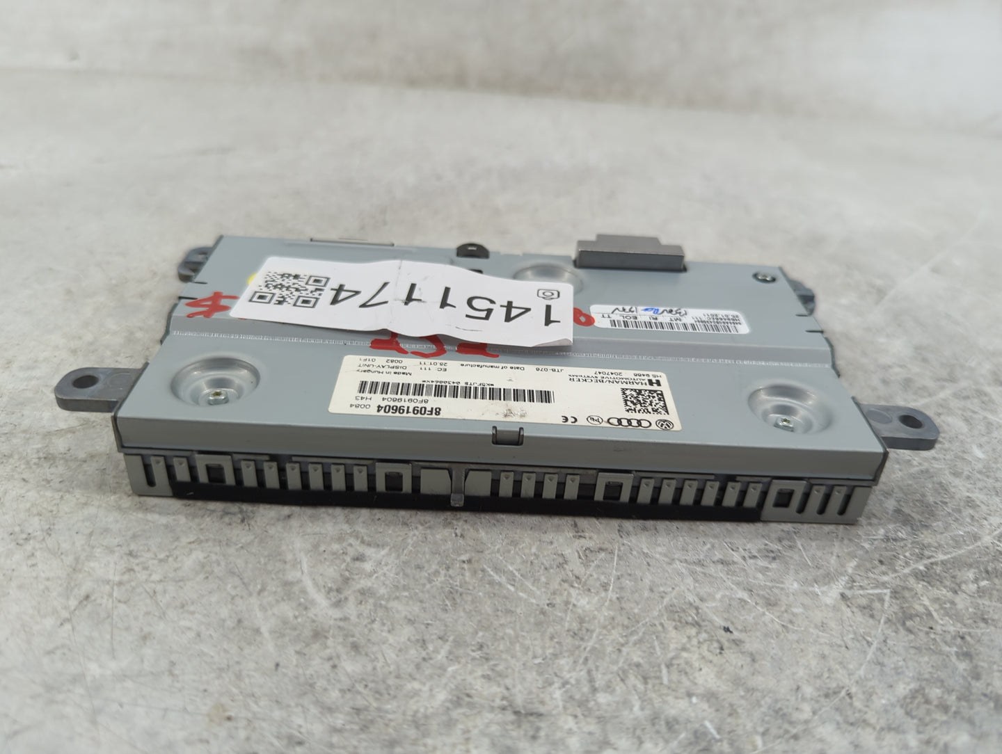2010-2012 Audi A4 Information Display Screen - Oemusedautoparts1.com
