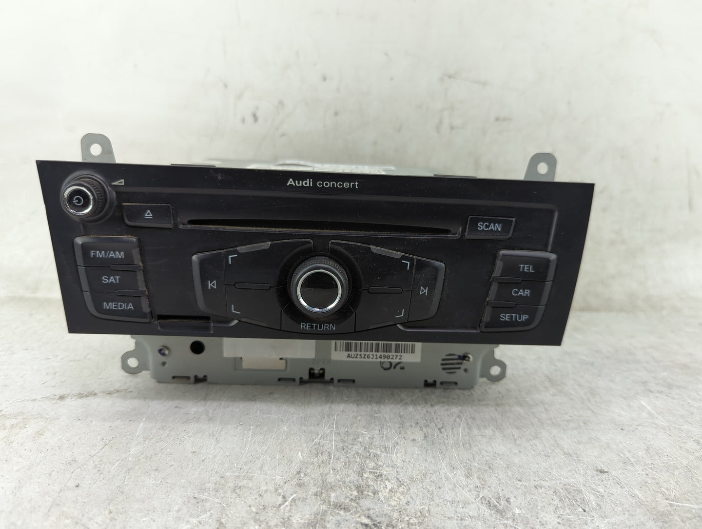 2010-2012 Audi A4 Radio AM FM Cd Player Receiver Replacement P/N:AUZ5Z6J1490272 PM6-001 Fits OEM Used Auto Parts - Oemusedau