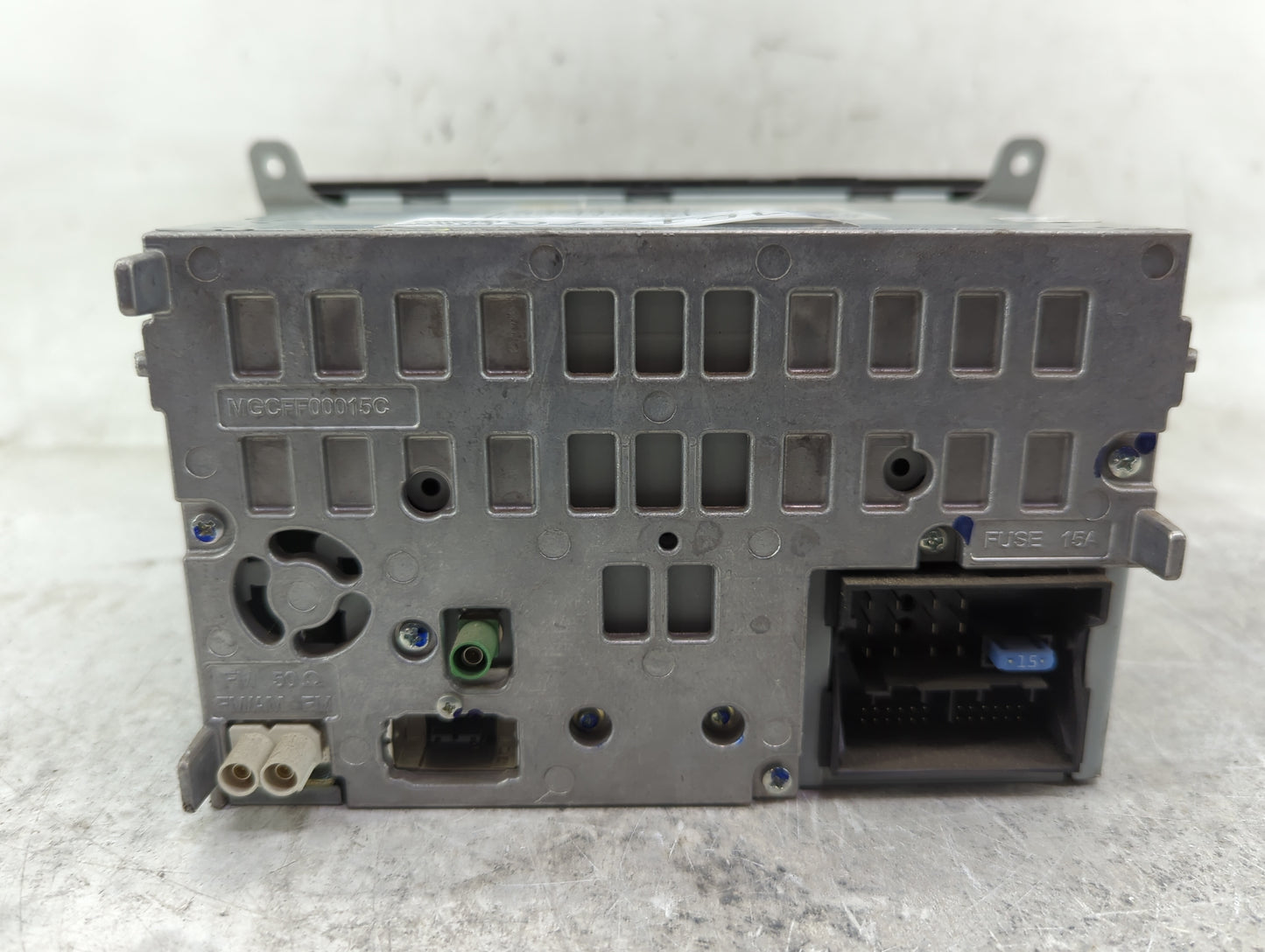 2010-2012 Audi A4 Radio AM FM Cd Player Receiver Replacement P/N:AUZ5Z6J1490272 PM6-001 Fits OEM Used Auto Parts - Oemusedau
