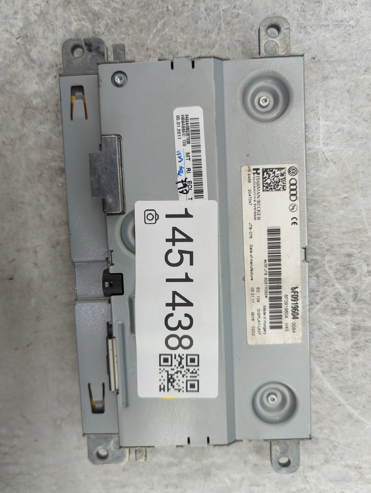 2009-2016 Audi A4 Information Display Screen - Oemusedautoparts1.com