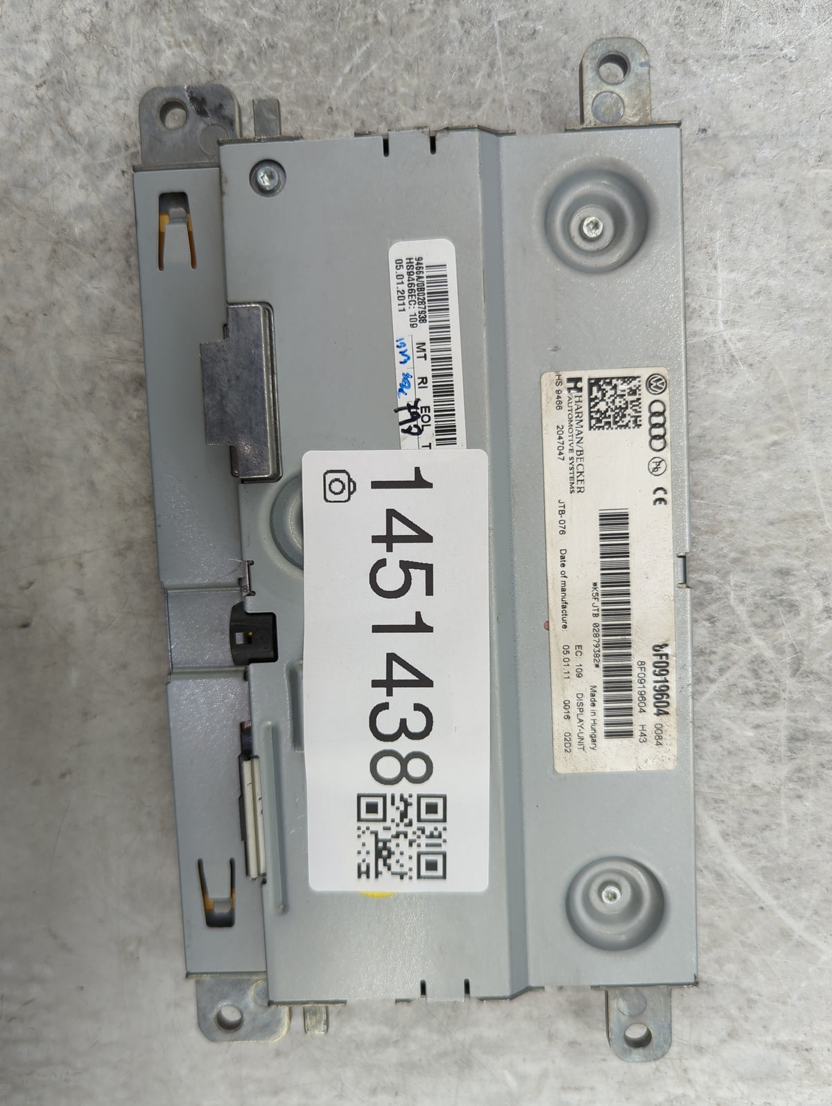 2009-2016 Audi A4 Information Radio Display Screen 1451438 - Oemusedautoparts1.com