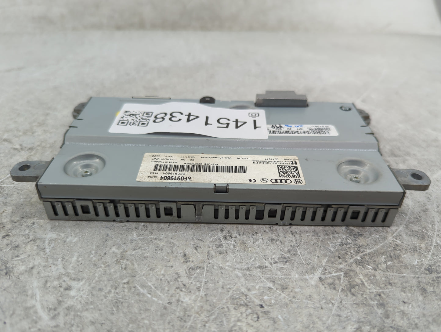 2009-2016 Audi A4 Information Display Screen - Oemusedautoparts1.com