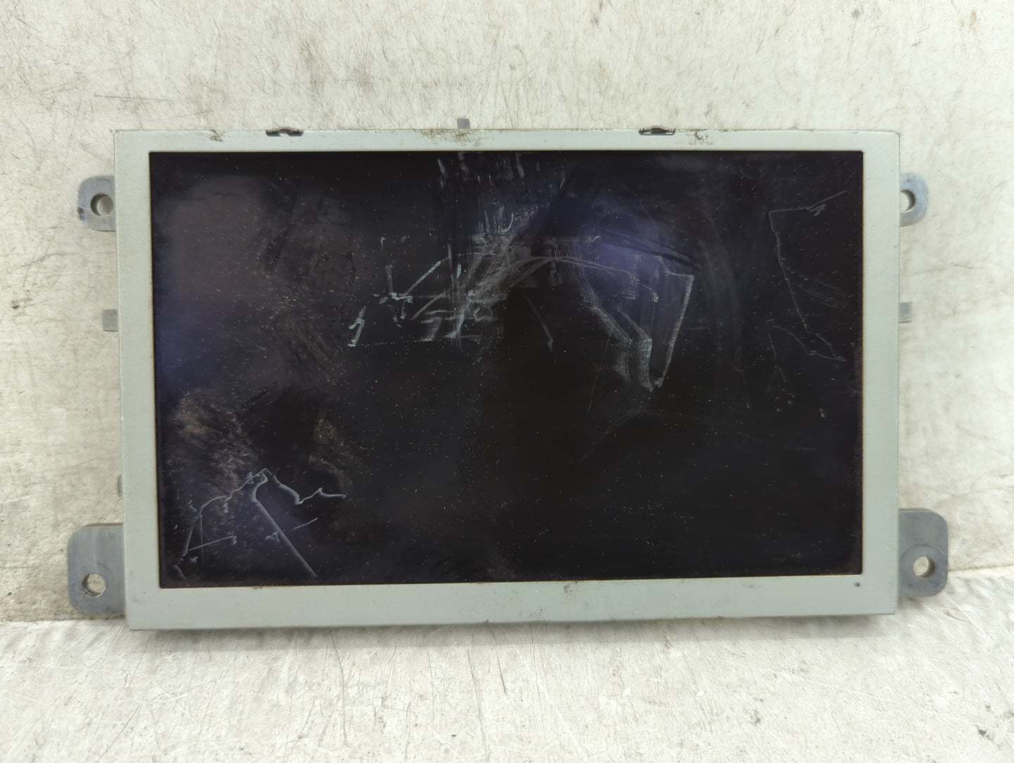 2010-2012 Audi A4 Information Display Screen - Oemusedautoparts1.com
