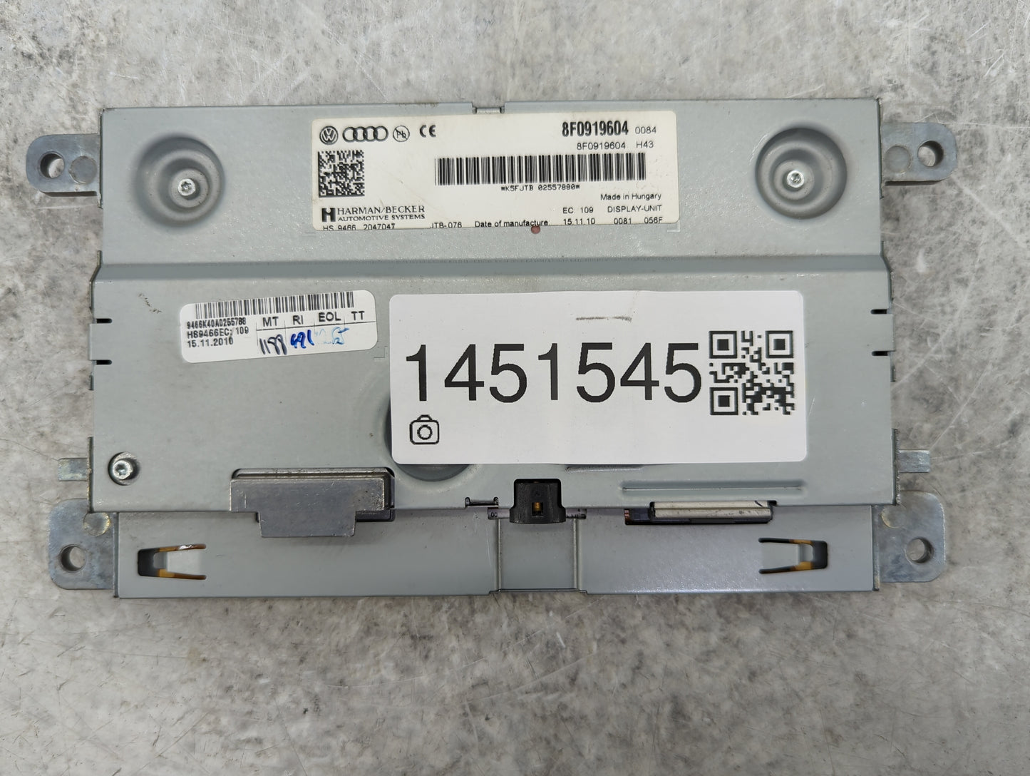 2010-2012 Audi A4 Information Display Screen - Oemusedautoparts1.com