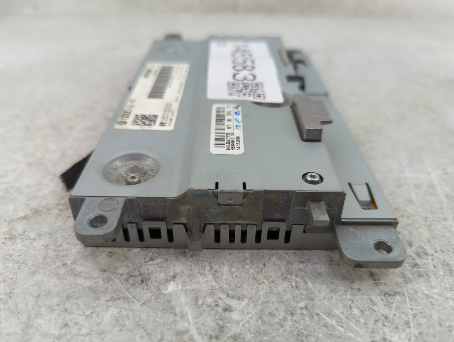 2009-2016 Audi A4 Information Display Screen - Oemusedautoparts1.com