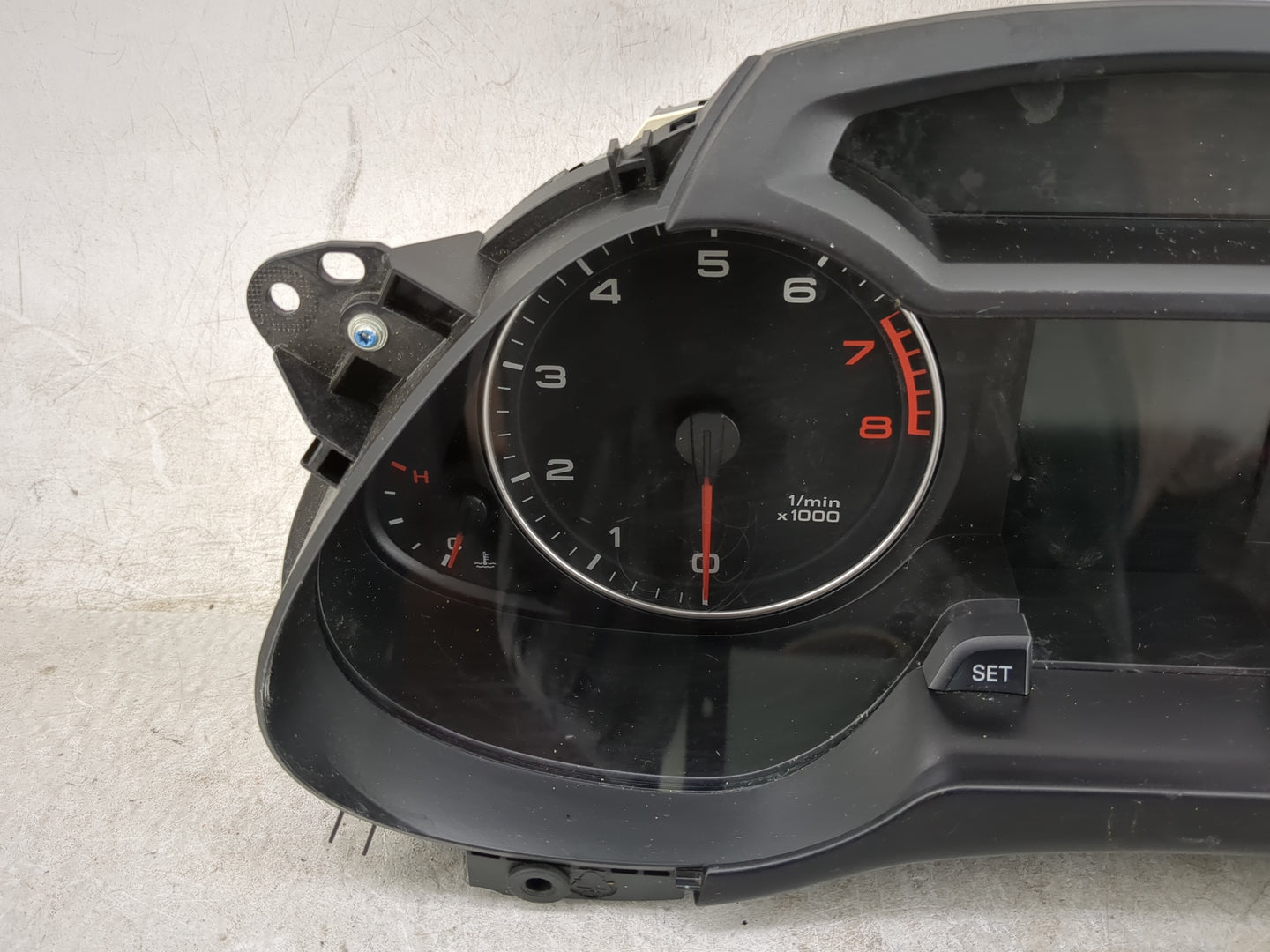 2010-2012 Audi A4 Instrument Cluster Speedometer Gauges P/N:8K0920950H 503002370404 Miles:109K Fits Fits 2010 2011 2012 OEM 