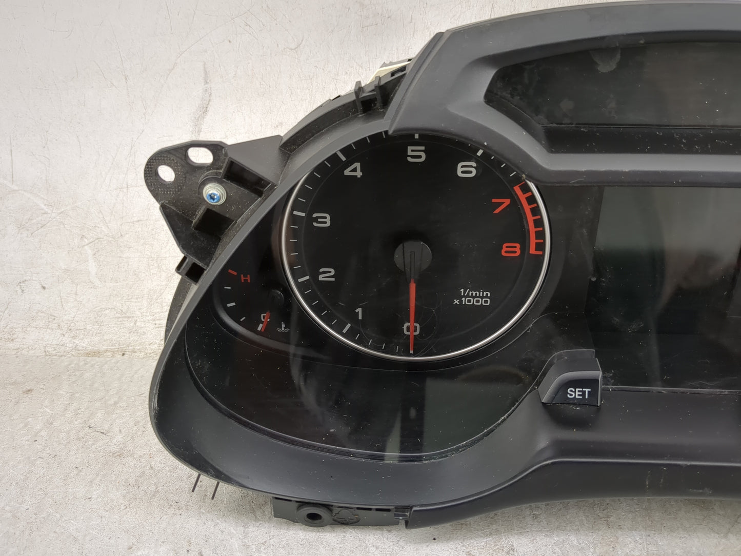 2010-2012 Audi A4 Instrument Cluster Speedometer Gauges P/N:8K0920950H 503002370404 Miles:109K Fits Fits 2010 2011 2012 OEM 