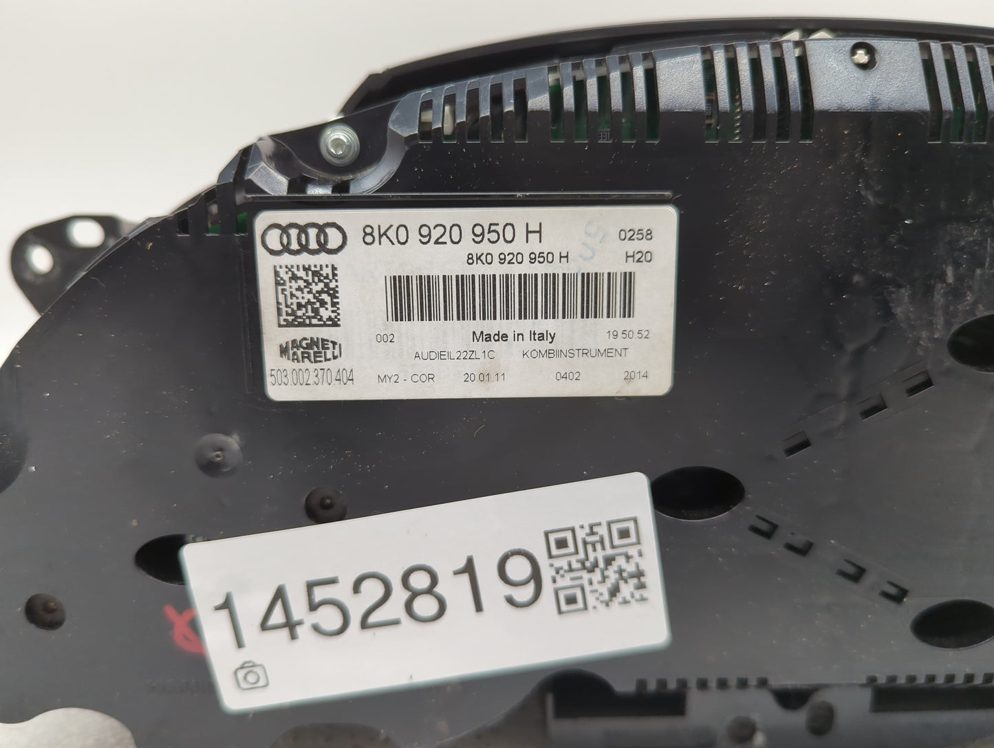 2010-2012 Audi A4 Instrument Cluster Speedometer Gauges P/N:8K0920950H 503002370404 Fits Fits 2010 2011 2012 OEM Used Auto P
