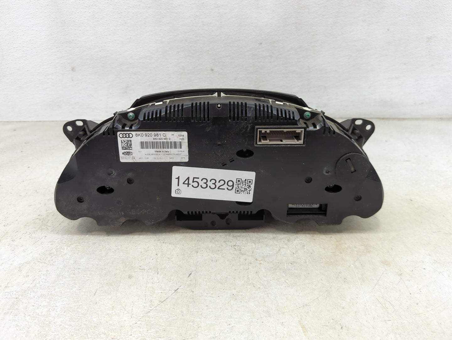 2010-2012 Audi A4 Instrument Cluster Speedometer Gauges P/N:8K0920981C 503002371304 Miles:123K Fits Fits 2010 2011 2012 OEM 