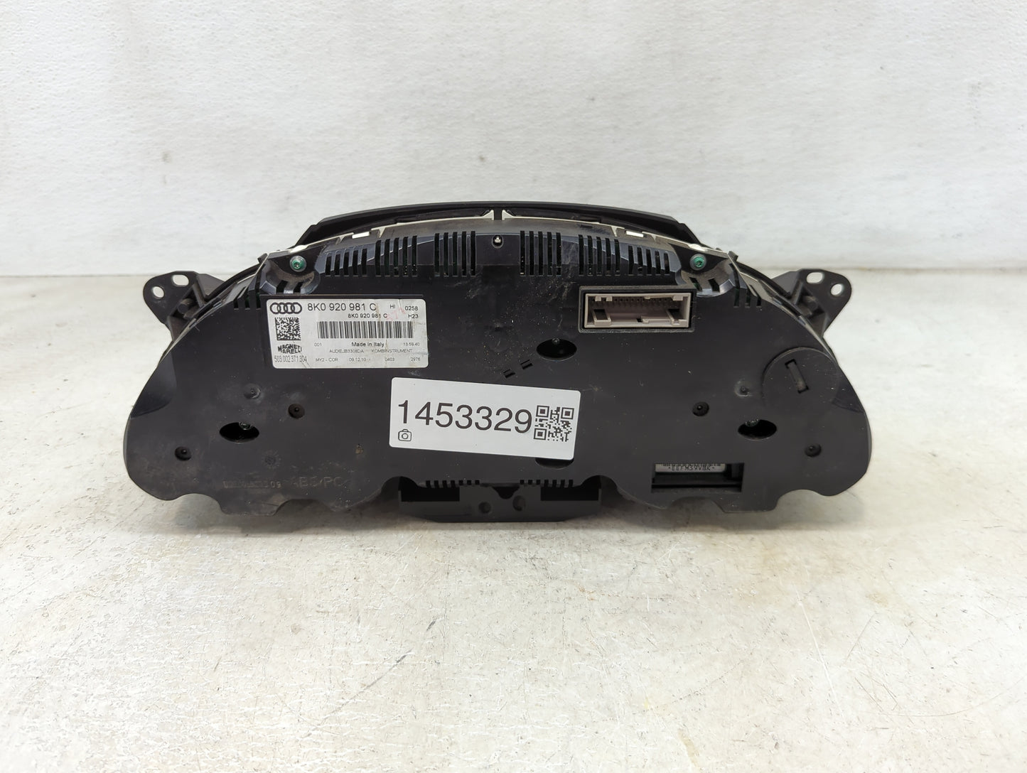 2010-2012 Audi A4 Instrument Cluster Speedometer Gauges P/N:8K0920981C 503002371304 Miles:123K Fits Fits 2010 2011 2012 OEM 
