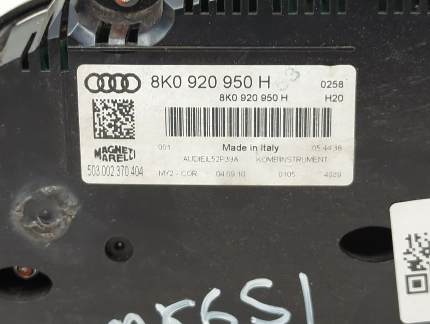 2010-2012 Audi A4 Instrument Cluster Speedometer Gauges P/N:8K0 920 950 H Miles: Fits Fits 2010 2011 2012 OEM Used Auto Part