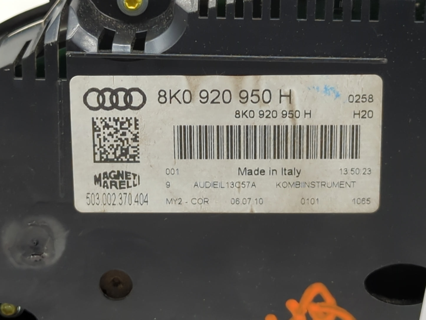 2010-2012 Audi A4 Instrument Cluster Speedometer Gauges P/N:8K0920950H 503002370404 Fits Fits 2010 2011 2012 OEM Used Auto P