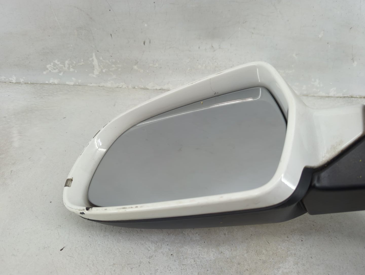 2010-2016 Audi A4 Driver Side View Mirror - Left Door Mirror OEM Used - Oemusedautoparts1.com