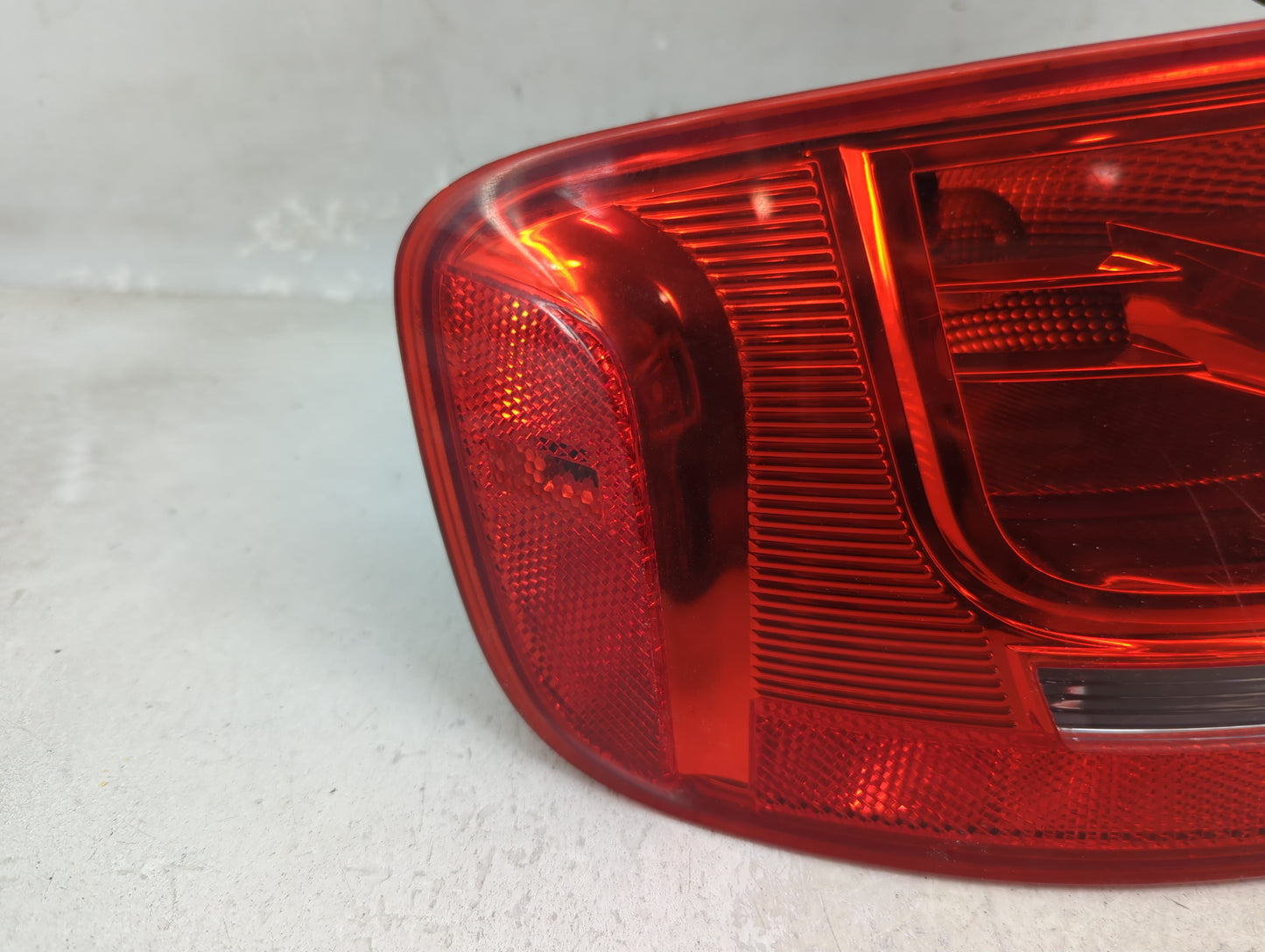 2009-2012 Audi A4 Tail Light Assembly Driver Left OEM P/N:8K5 945 095 E Fits Fits 2009 2010 2011 2012 OEM Used Auto Parts - 