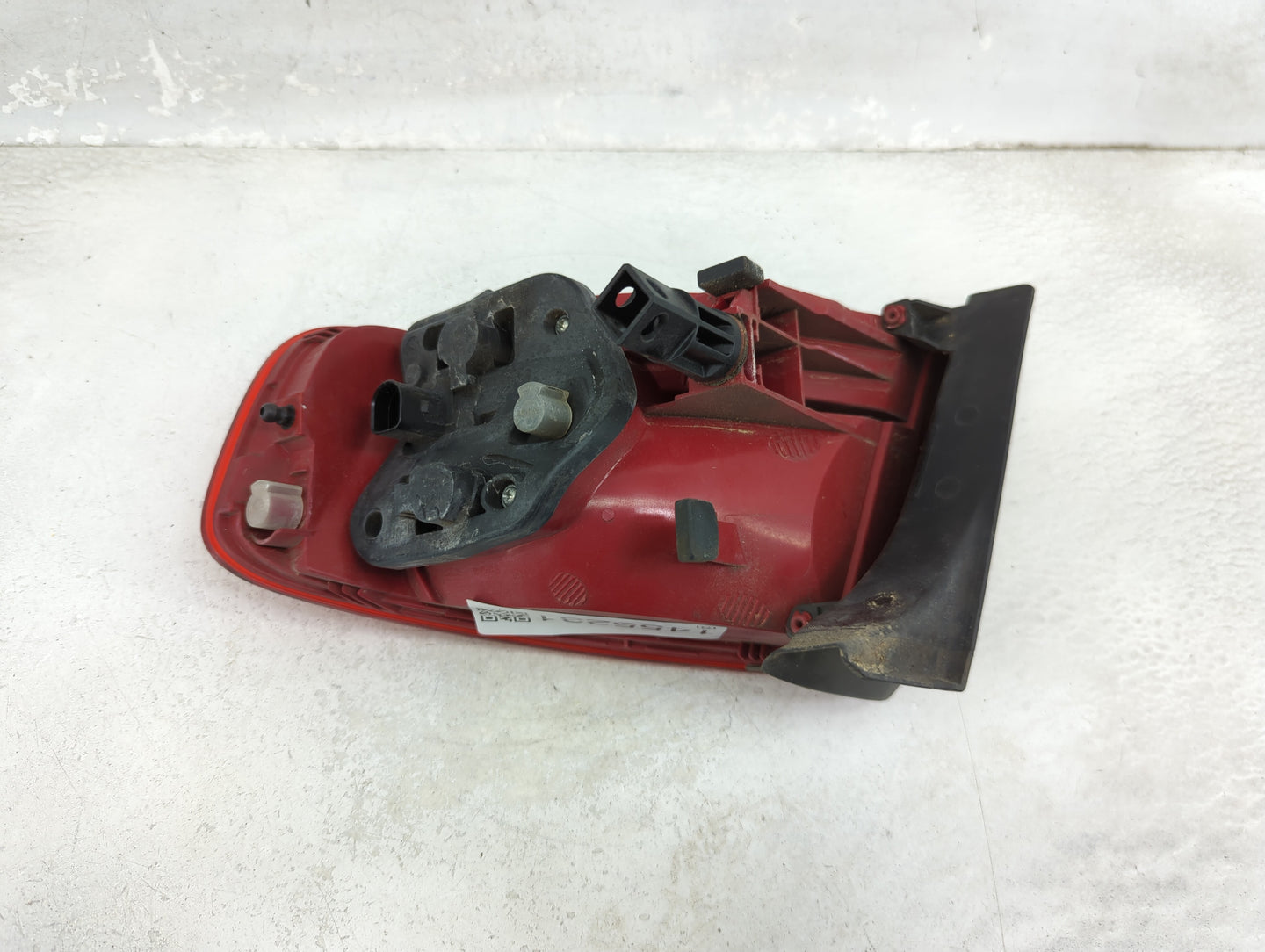 2009-2012 Audi A4 Tail Light Assembly Driver Left OEM P/N:8K5 945 095 E Fits Fits 2009 2010 2011 2012 OEM Used Auto Parts - 