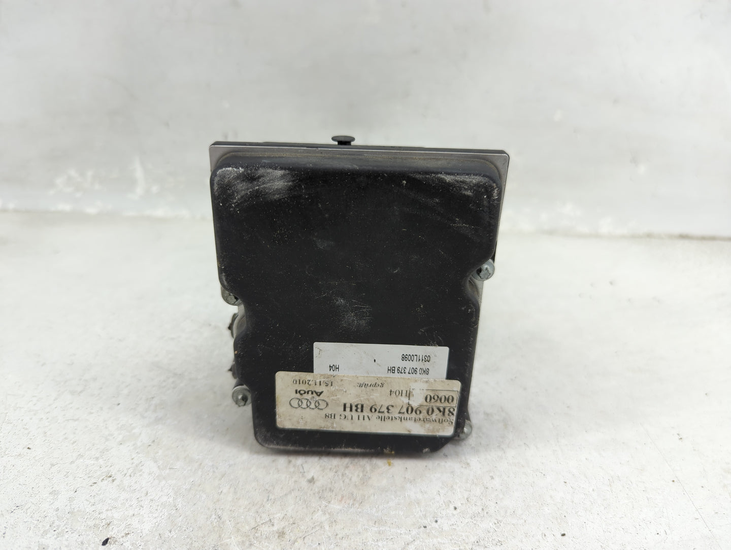 2010-2012 Audi A4 ABS Pump Control Module Replacement P/N:8K0 907 379 BH Fits Fits 2010 2011 2012 OEM Used Auto Parts - Oemu