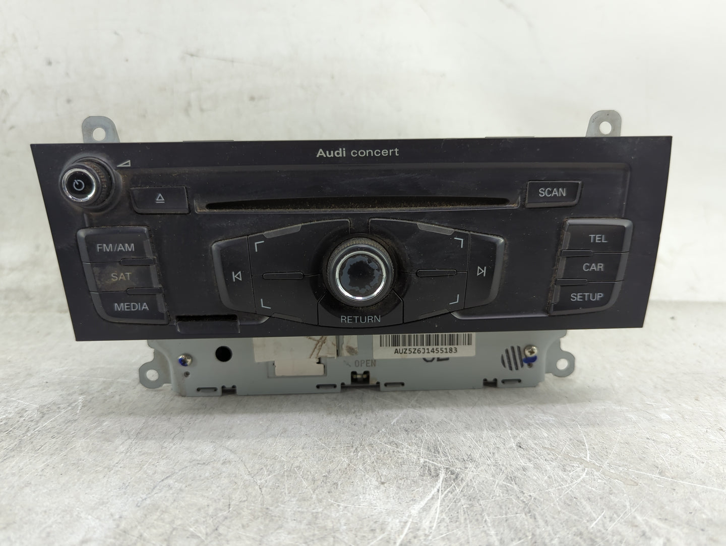 2010-2012 Audi A4 Radio AM FM Cd Player Receiver Replacement P/N:8T1035186R CQ-JA1962G Fits OEM Used Auto Parts - Oemusedaut