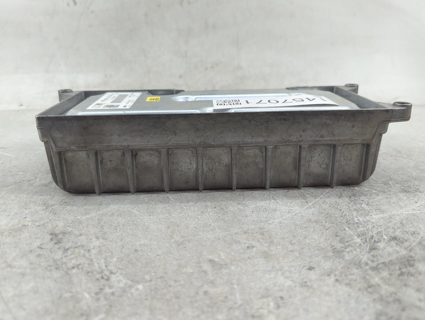 2009-2012 Audi A4 Radio AM FM Cd Player Receiver Replacement P/N:8T0035223AH 8T0035223 Fits Fits 2009 2010 2011 2012 OEM Use