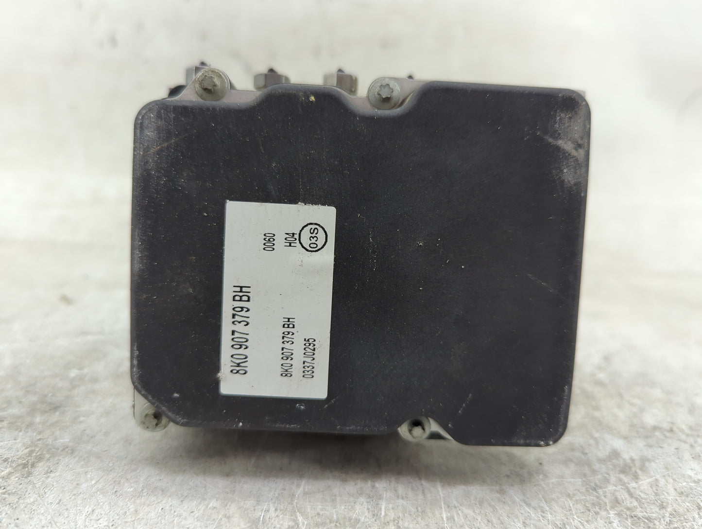 2010-2012 Audi A4 ABS Pump Control Module Replacement P/N:8K0907379BH 0265951537, 0265236342, 8K0614517EH Fits Fits 2010 201