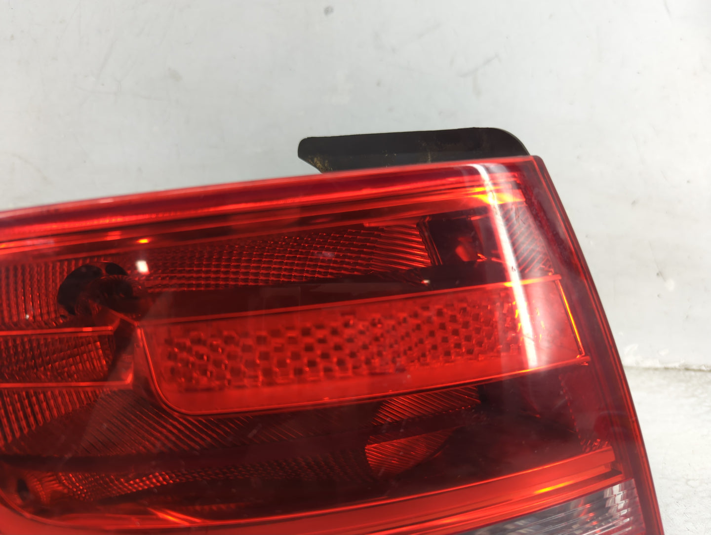 2009-2012 Audi A4 Tail Light Assembly Driver Left OEM P/N:8K5 945 095 E Fits Fits 2009 2010 2011 2012 OEM Used Auto Parts - 