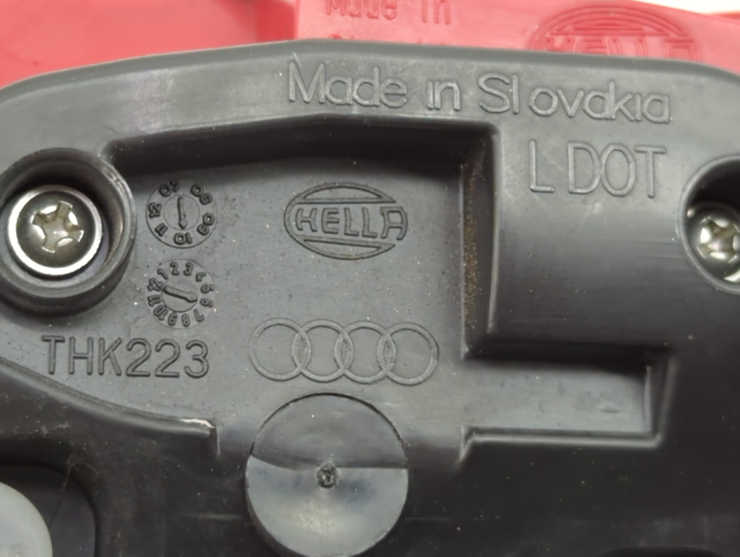 2010-2012 Audi A4 Tail Light Assembly Driver Left OEM P/N:SM043TLPL316 Fits Fits 2010 2011 2012 OEM Used Auto Parts - Oemuse
