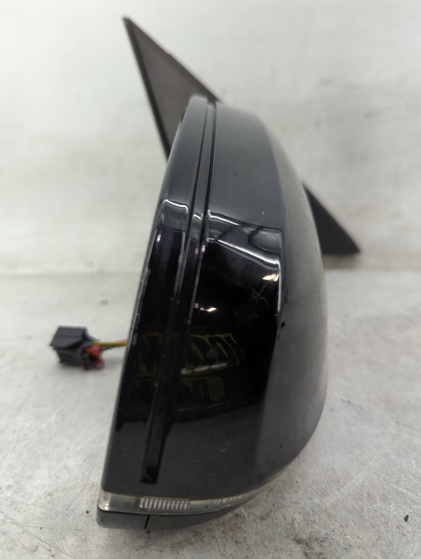 2010-2016 Audi A4 Passenger Side View Mirror - Right Door Mirror OEM Used - Oemusedautoparts1.com