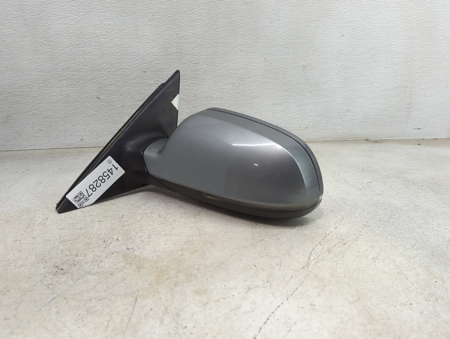 2010-2016 Audi A4 Passenger Side View Mirror - Right Door Mirror OEM Used - Oemusedautoparts1.com