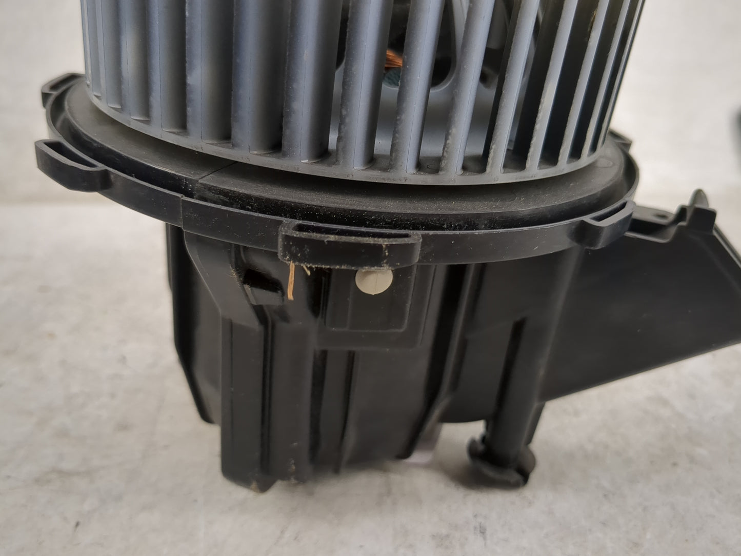 2009-2012 Audi A4 Heater AC Blower Motor P/N:850 820 521 B 8K0 820 521 B, 01291197 Fits Fits 2008 2009 2010 2011 2012 OEM Us