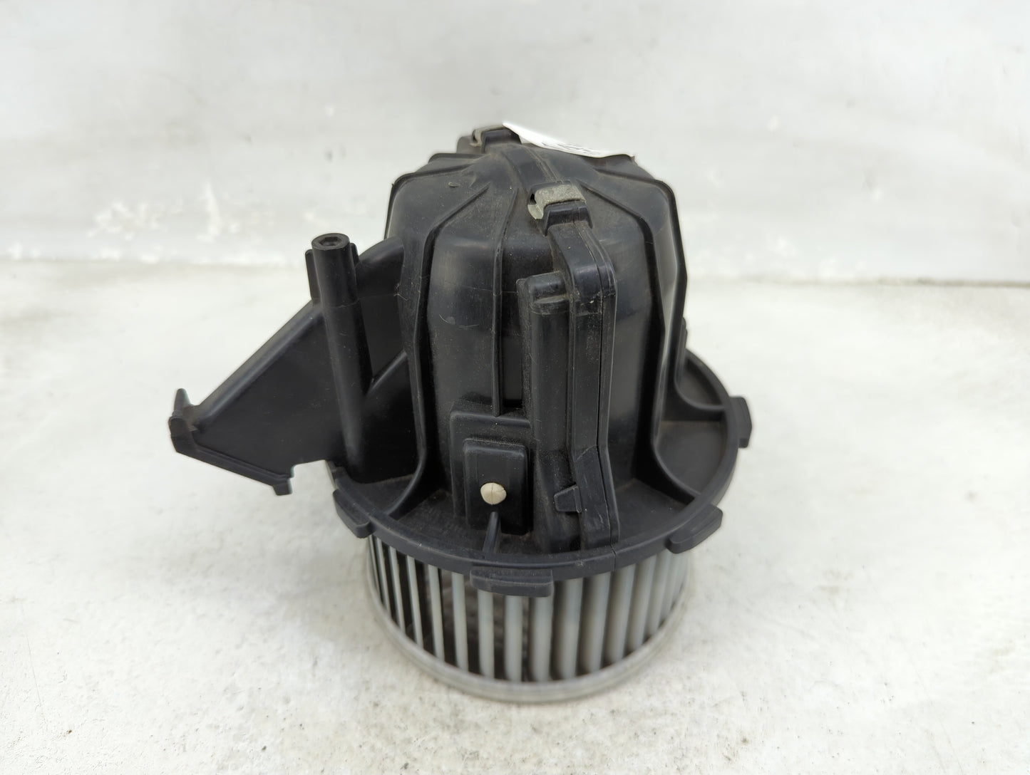 2009-2012 Audi A4 Heater AC Blower Motor P/N:8K0820521B K5909008, CZ2468106932, F011500024 Fits Fits 2008 2009 2010 2011 201