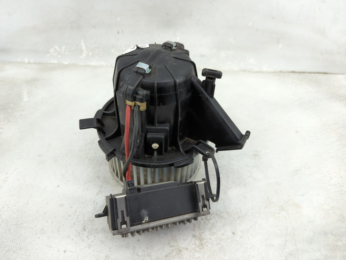 2009-2012 Audi A4 Heater AC Blower Motor P/N:01291197 Fits Fits 2008 2009 2010 2011 2012 OEM Used Auto Parts - Oemusedautopa