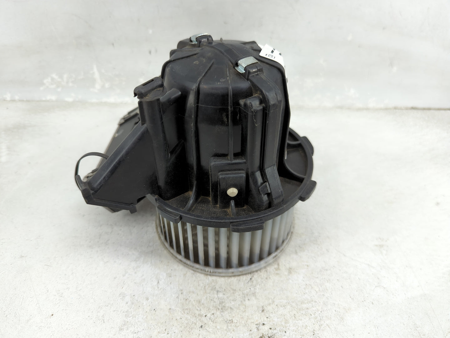 2009-2012 Audi A4 Heater AC Blower Motor P/N:01291197 Fits Fits 2008 2009 2010 2011 2012 OEM Used Auto Parts - Oemusedautopa
