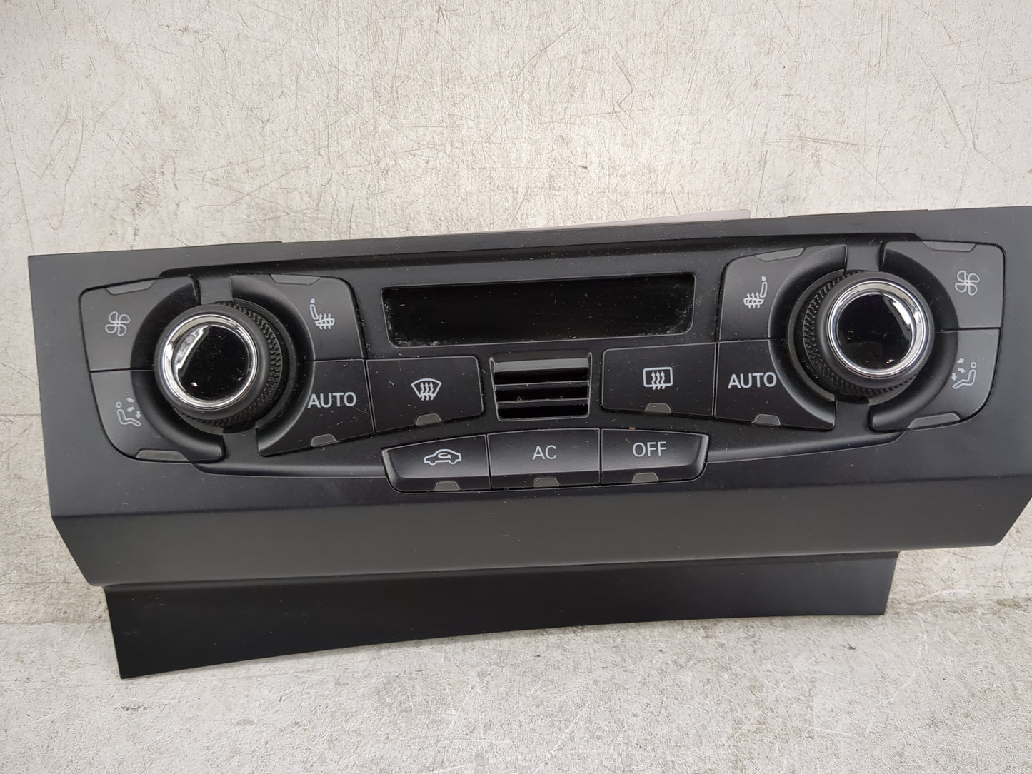 2009-2012 Audi A4 Climate Control Module Temperature AC/Heater Replacement P/N:8T1 820 043 AQ Fits OEM Used Auto Parts - Oem