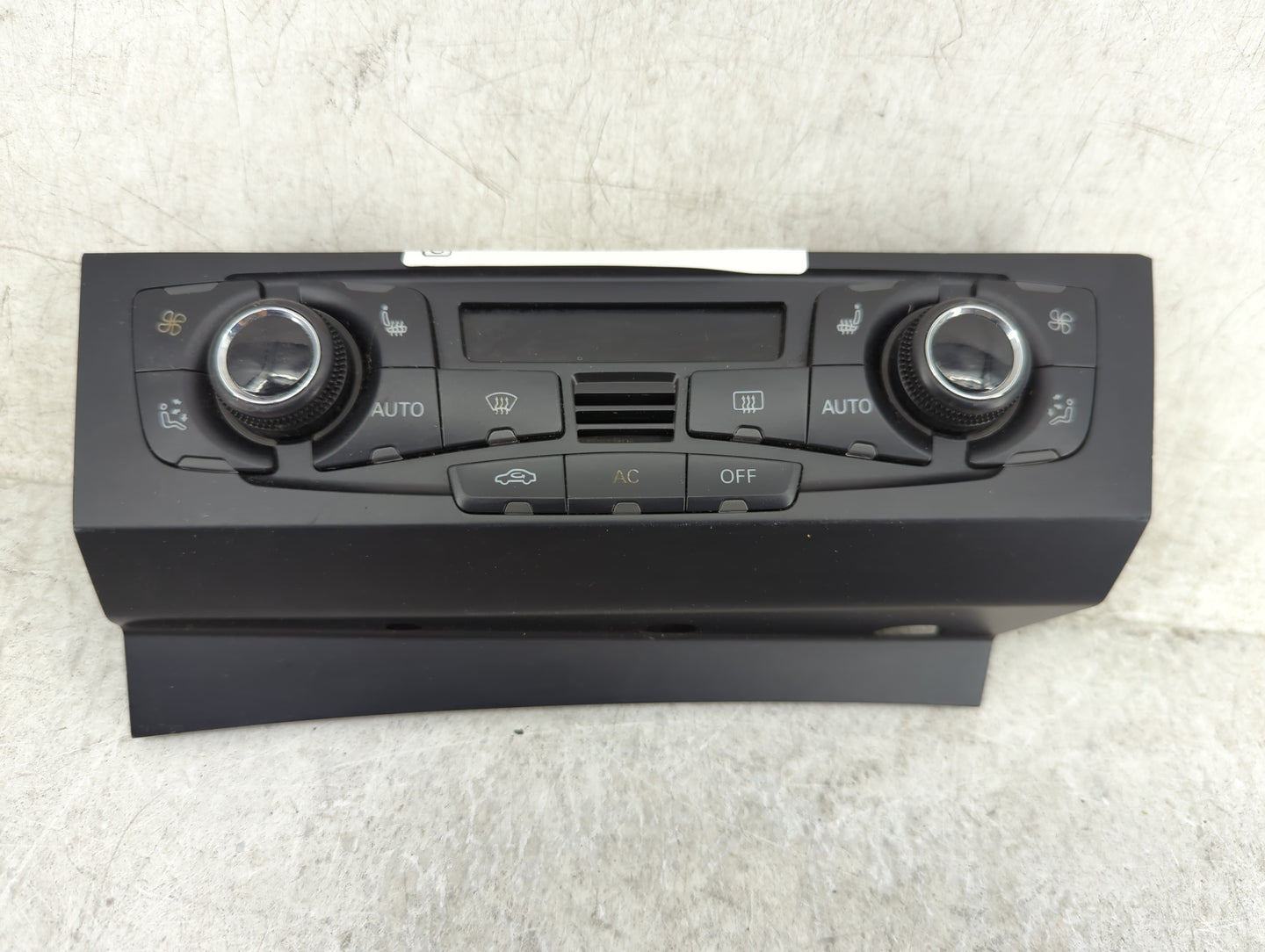 2009-2012 Audi A4 Climate Control Module Temperature AC/Heater Replacement P/N:8T1 820 043 AQ Fits OEM Used Auto Parts - Oem