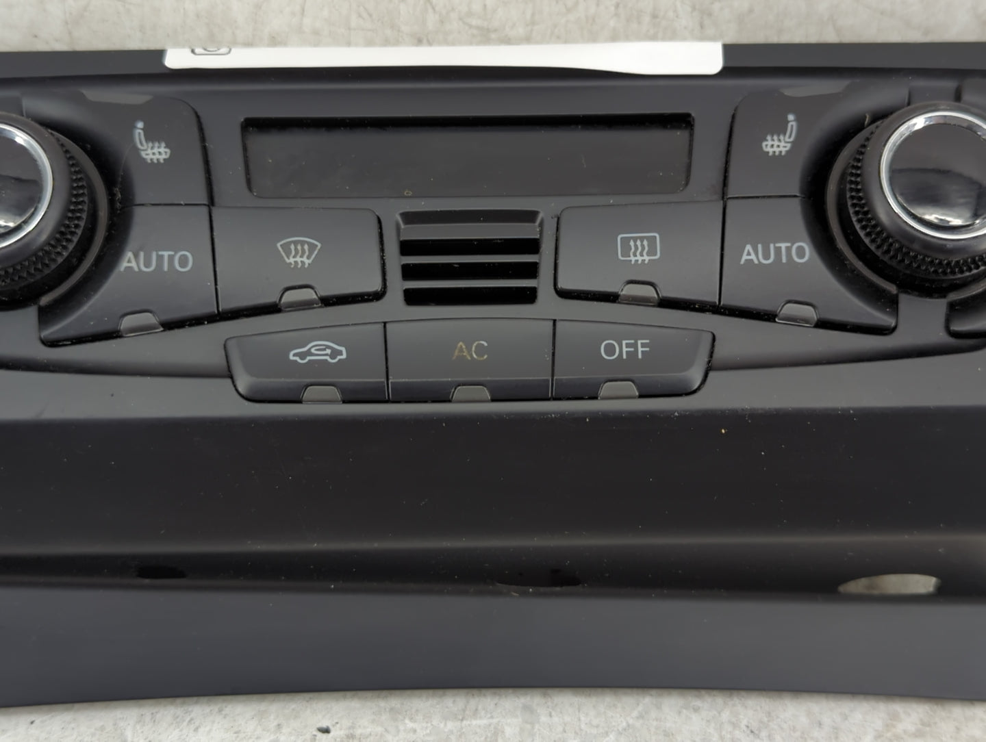 2009-2012 Audi A4 Climate Control Module Temperature AC/Heater Replacement P/N:8T1 820 043 AQ Fits OEM Used Auto Parts - Oem