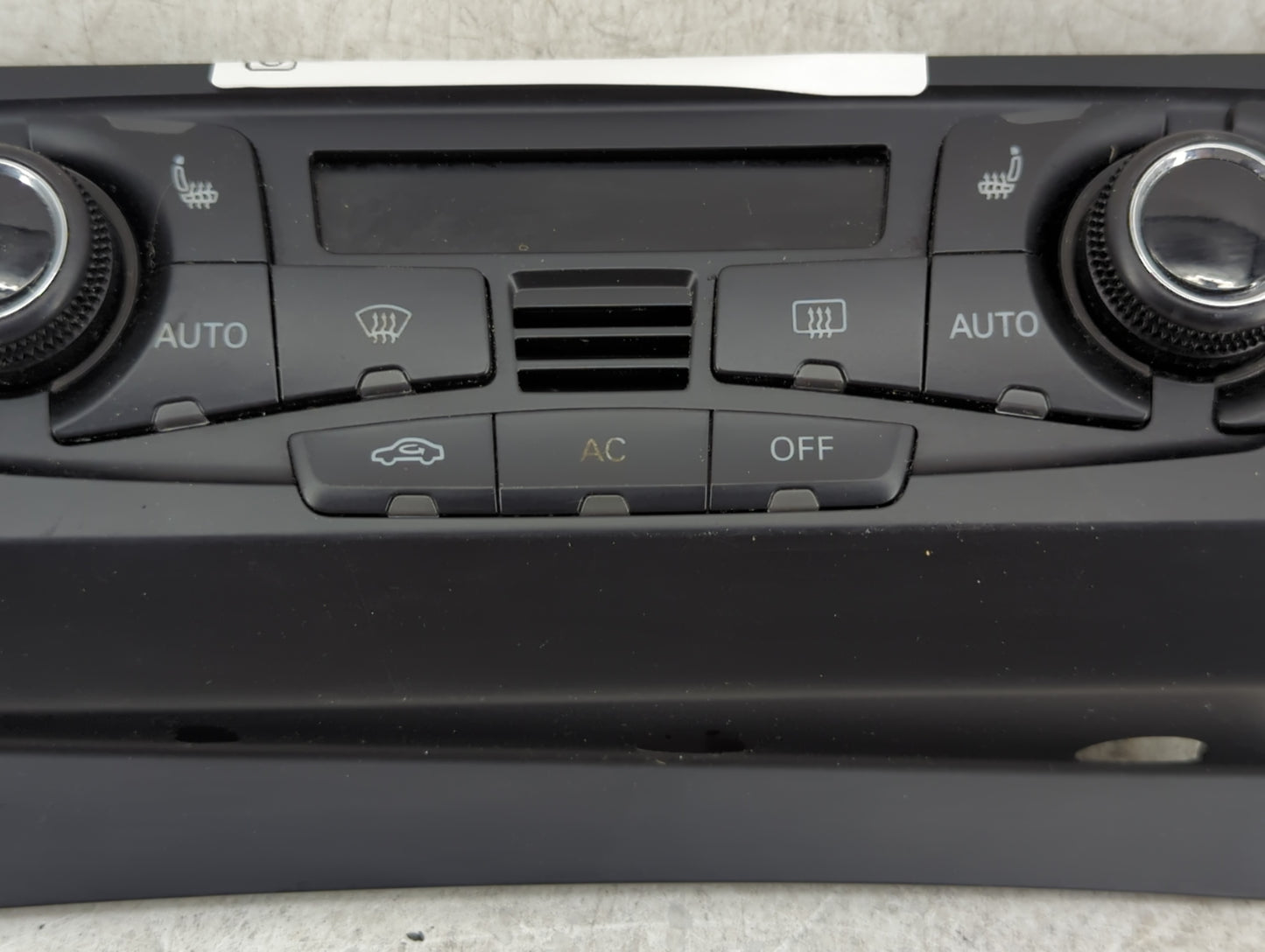 2009-2012 Audi A4 Climate Control Module Temperature AC/Heater Replacement P/N:8T1 820 043 AQ Fits OEM Used Auto Parts - Oem