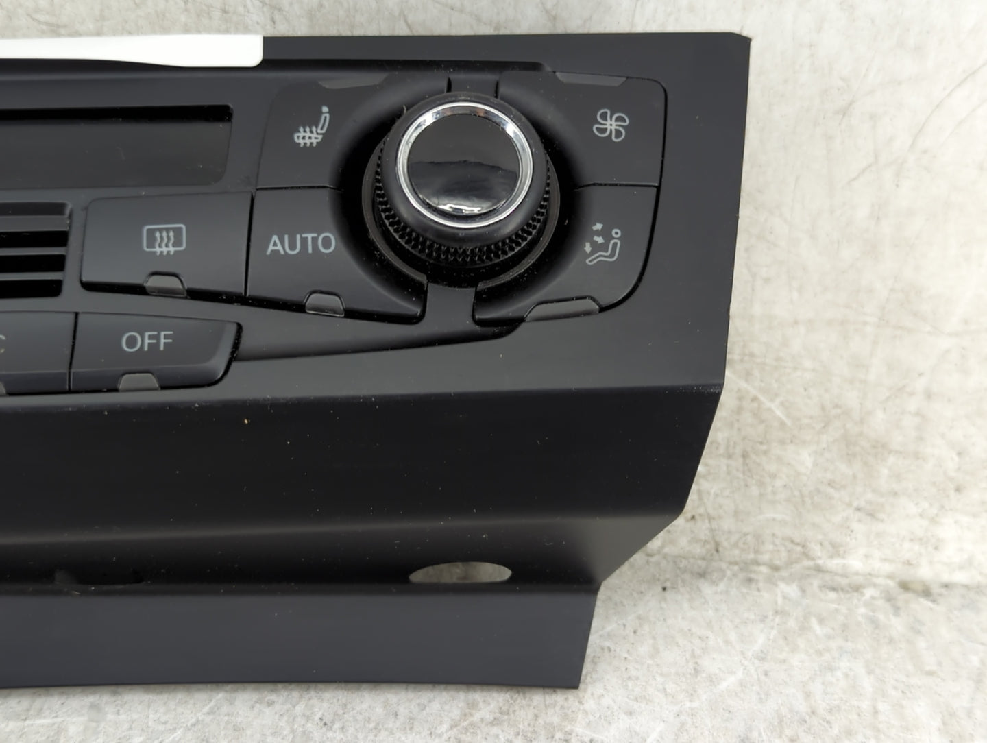 2009-2012 Audi A4 Climate Control Module Temperature AC/Heater Replacement P/N:8T1 820 043 AQ Fits OEM Used Auto Parts - Oem