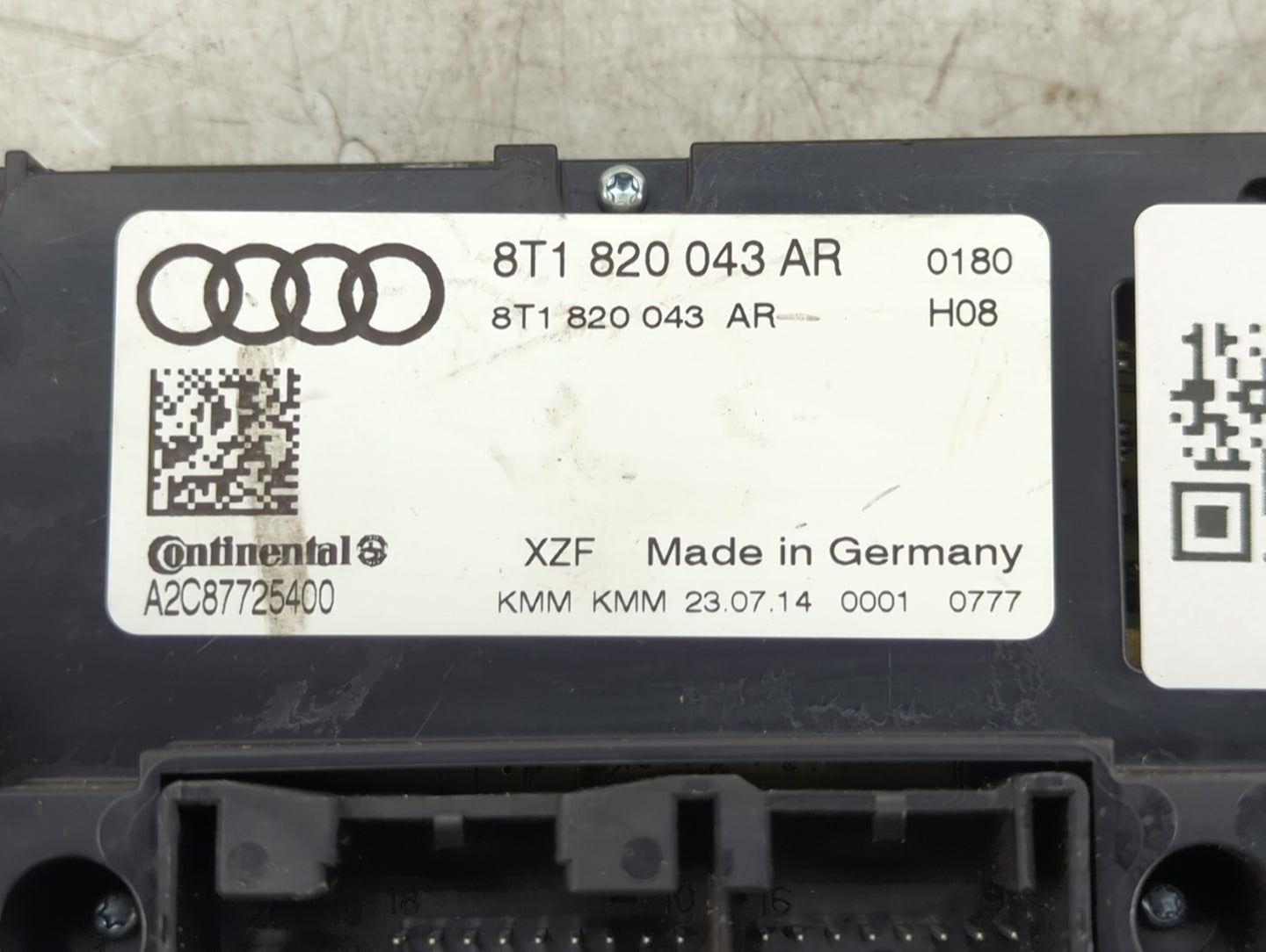 2009-2012 Audi A4 Climate Control Module Temperature AC/Heater Replacement P/N:8T1 820 043 AR 8T1 820 043 AM Fits OEM Used A