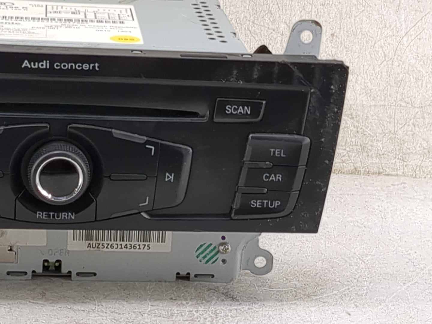 2010-2012 Audi A4 Radio AM FM Cd Player Receiver Replacement P/N:8T1035186R CQ-JA1952G Fits OEM Used Auto Parts - Oemusedaut