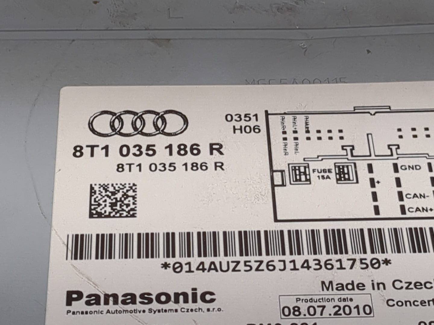 2010-2012 Audi A4 Radio AM FM Cd Player Receiver Replacement P/N:8T1035186R CQ-JA1952G Fits OEM Used Auto Parts - Oemusedaut