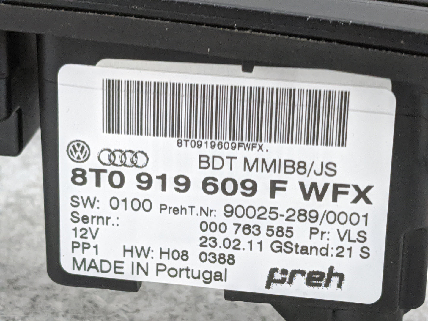 2010-2012 Audi A4 Radio Control Panel Black - Oemusedautoparts1.com