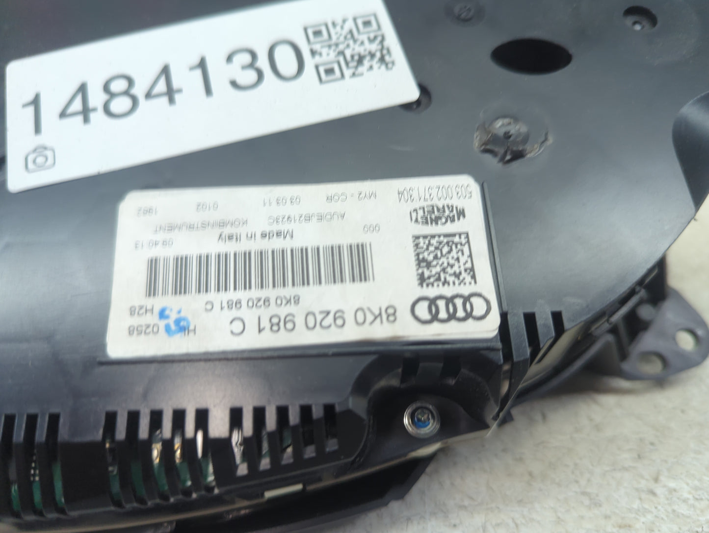 2010-2012 Audi A4 Instrument Cluster Speedometer Gauges P/N:8K0920981C 5Q30022371304 Miles: Fits Fits 2010 2011 2012 OEM Use
