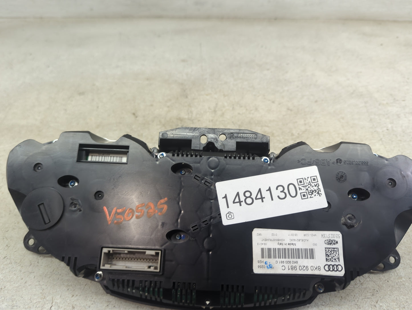 2010-2012 Audi A4 Instrument Cluster Speedometer Gauges P/N:8K0920981C 5Q30022371304 Miles: Fits Fits 2010 2011 2012 OEM Use