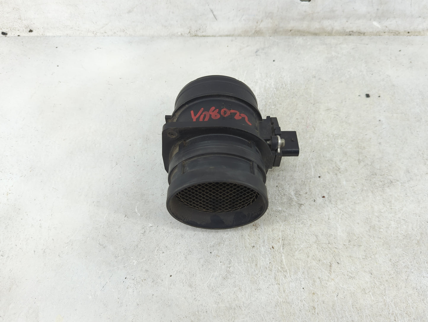2009-2012 Audi A4 Mass Air Flow Meter Maf 1488270 - Oemusedautoparts1.com