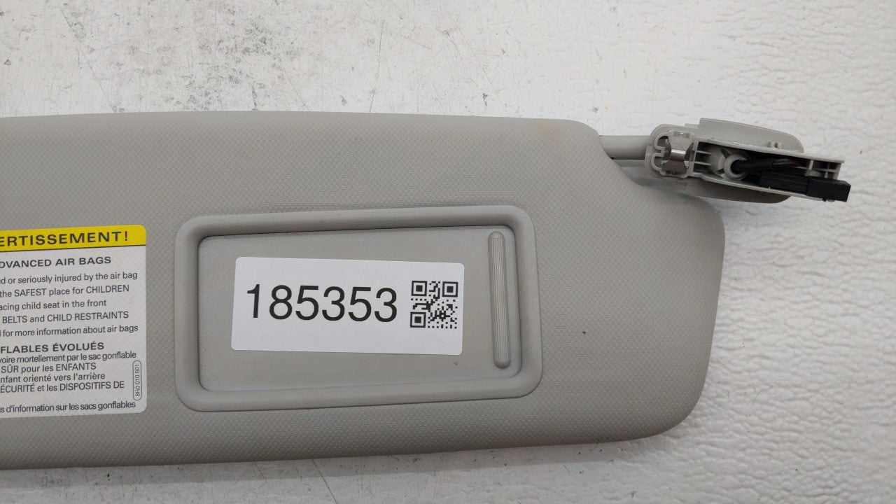 2009-2012 Audi A4 Sun Visor Shade Replacement Passenger Right Mirror Fits Fits 2009 2010 2011 2012 OEM Used Auto Parts - Oem