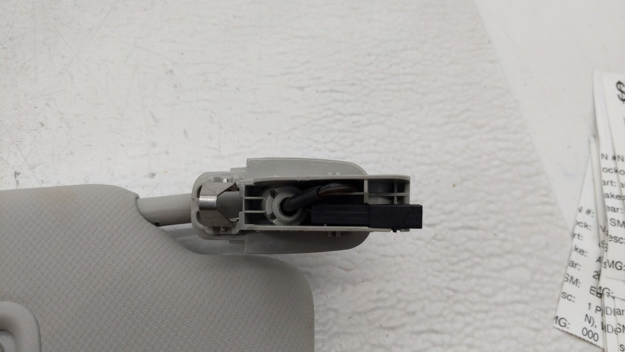 2009-2012 Audi A4 Sun Visor Shade Replacement Passenger Right Mirror Fits Fits 2009 2010 2011 2012 OEM Used Auto Parts - Oem