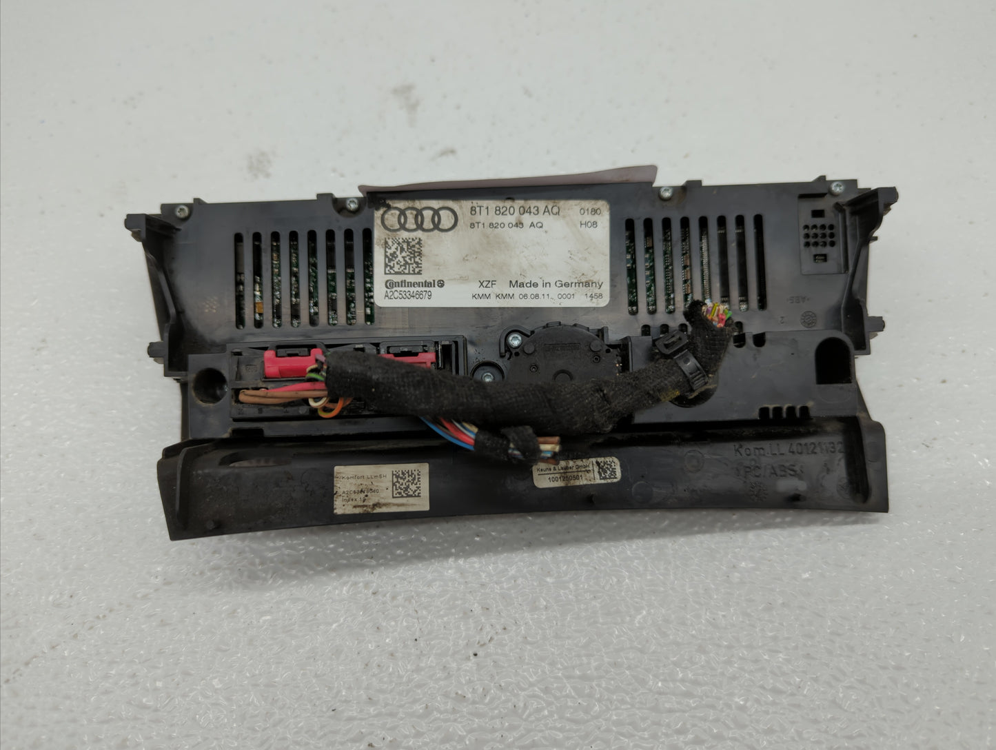 2009-2012 Audi A4 Climate Control Module Temperature AC/Heater Replacement P/N:8T1 820 043 AK 8T1 820 043 AL Fits OEM Used A