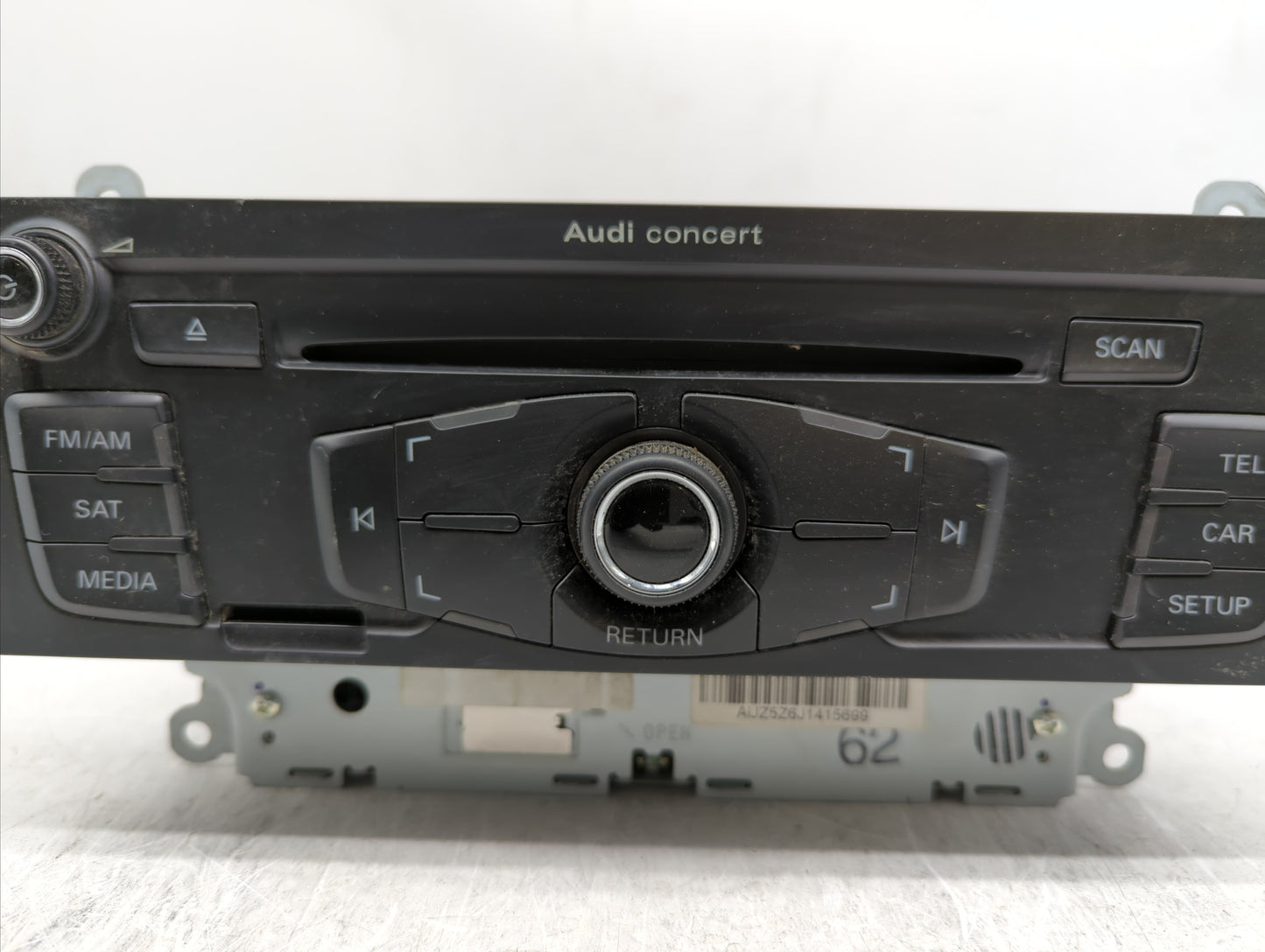 2010-2012 Audi A4 Am Fm Cd Player Radio Receiver - Oemusedautoparts1.com