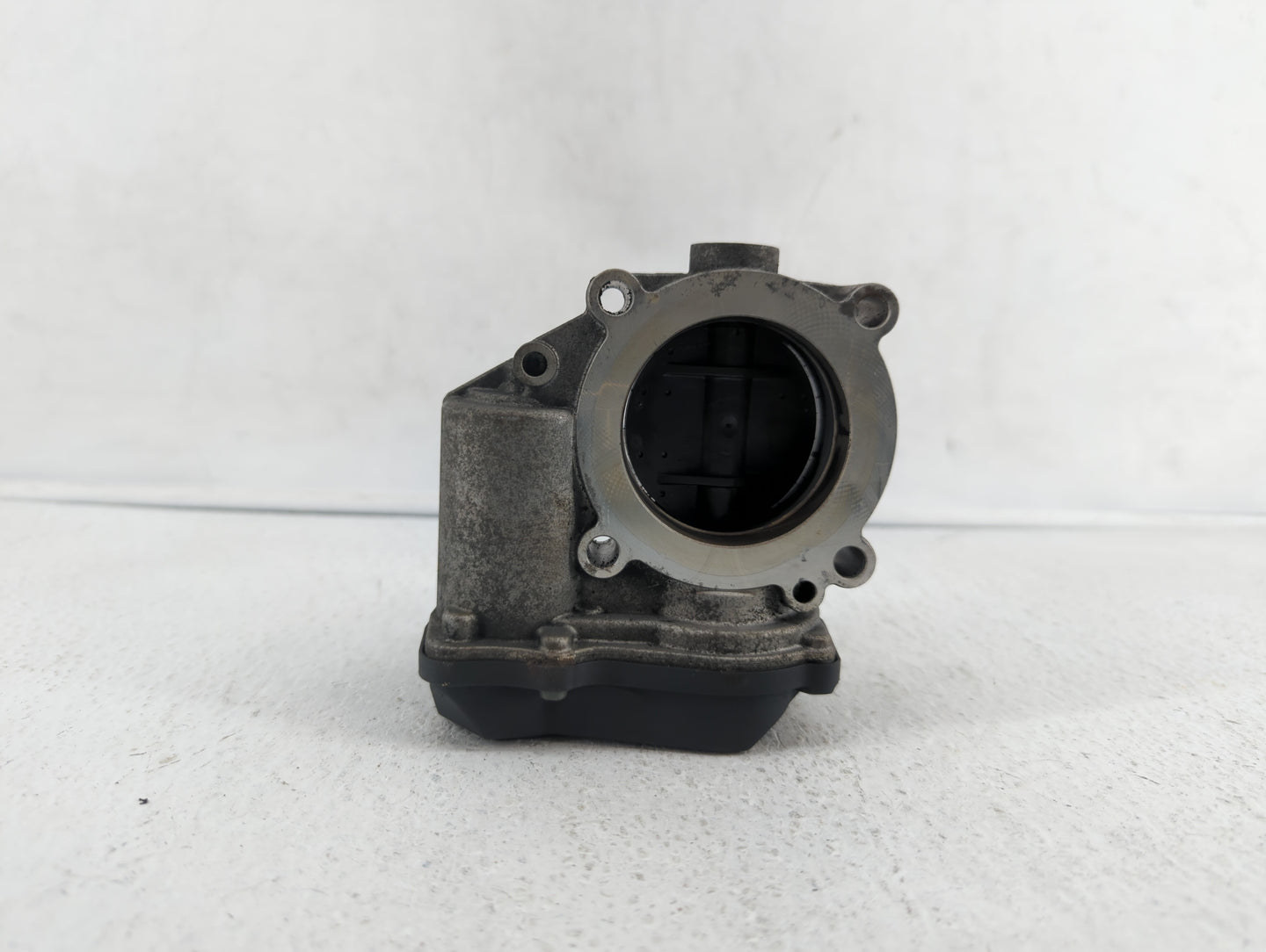 2005-2016 Audi A4 Throttle Body P/N:06F 133 062 G 06F 133 062 Q Fits OEM Used Auto Parts - Oemusedautoparts1.com