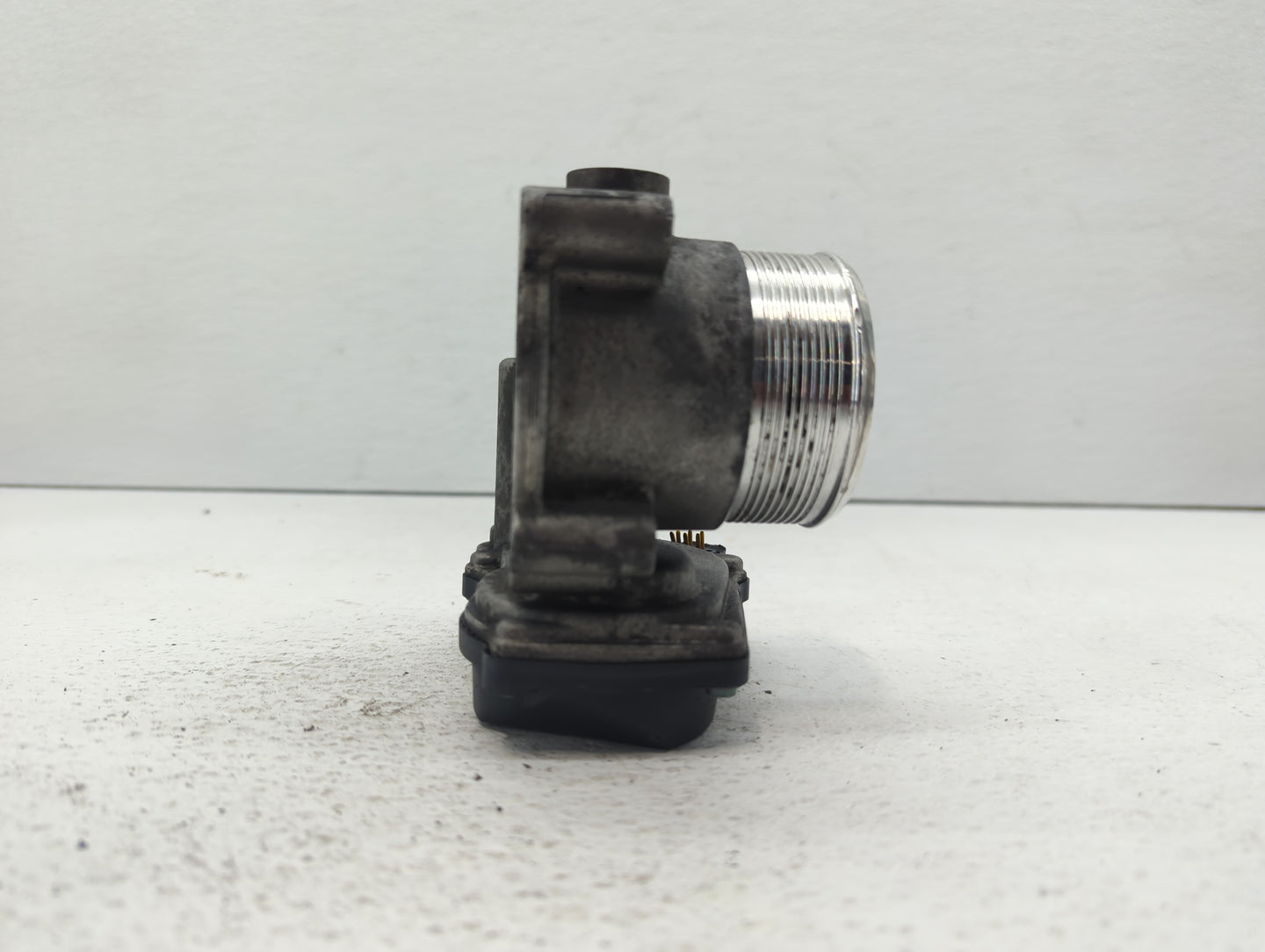 2005-2016 Audi A4 Throttle Body P/N:06F 133 062 T 06F 133 062 Q Fits OEM Used Auto Parts - Oemusedautoparts1.com